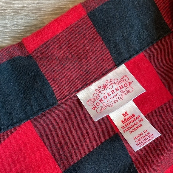 Wondershop at Target Red and Black Plaid Men's Sleepwear - Picture 3 of 3